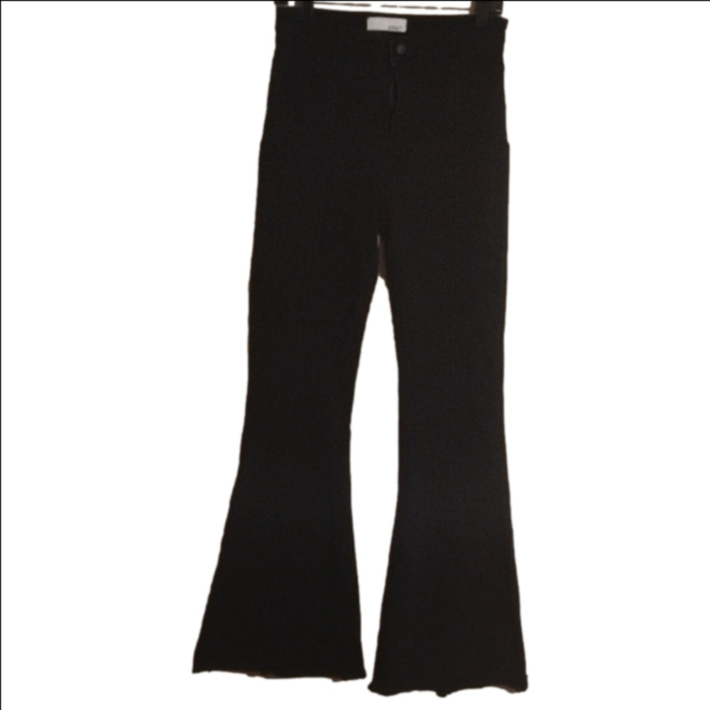 Vervet BlackSuper Flare  Denim  Jeans. Size 28. Super Cute!